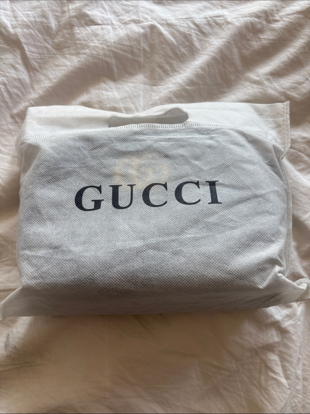 Gucci Small Leather Wallet in White Dust Bag
